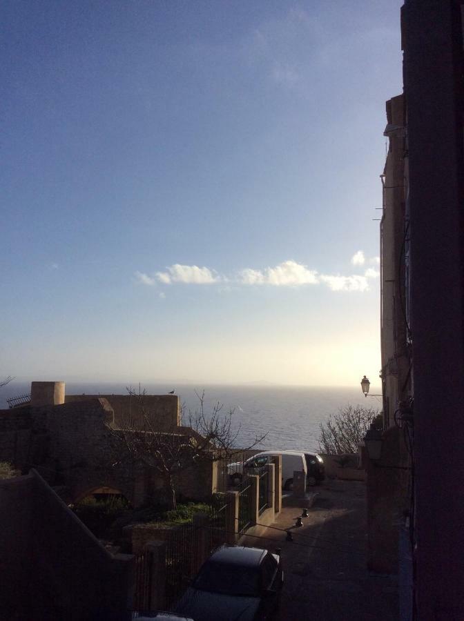Appartement dans citadelle médiévale avec vue mer Bonifacio  Exterior foto